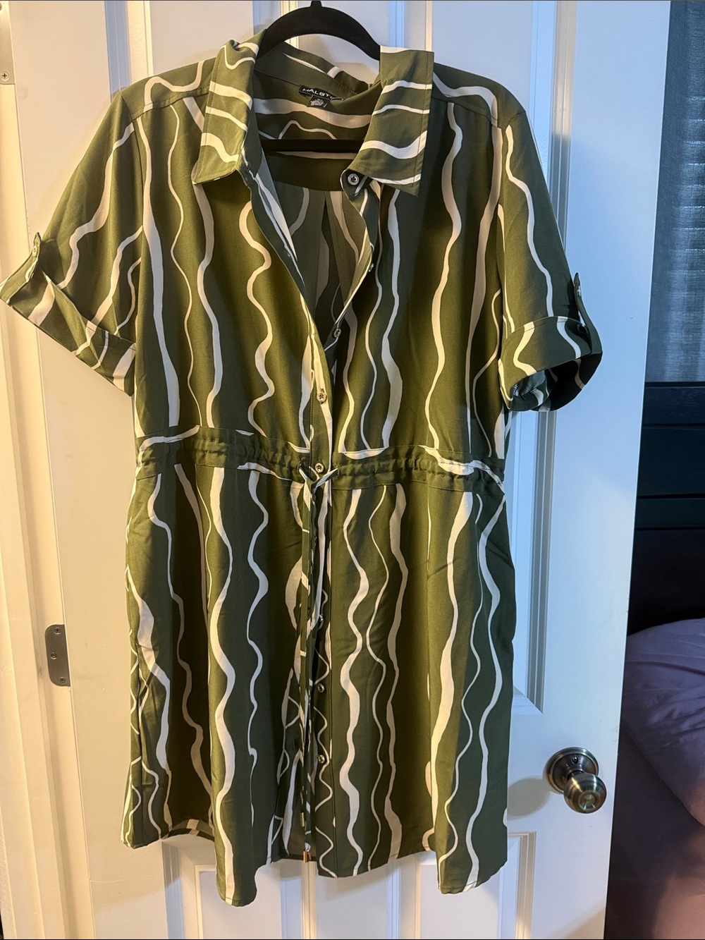Halston Heritage Olive Green and White Wavy Stripe Midi Shirt Dress